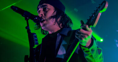 PIERCE THE VEIL retorna ao Brasil com a “I Can’t Hear You Tour” em 2025